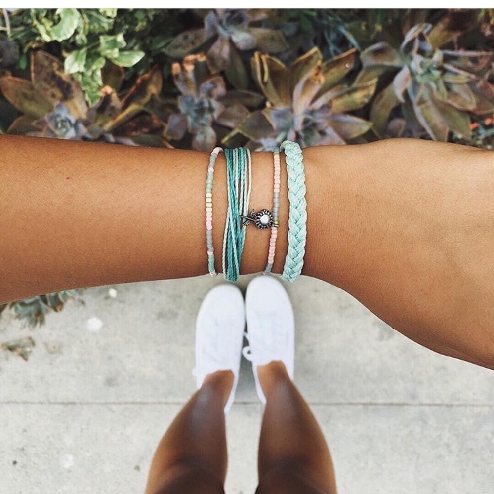 PURA VIDA BRACELET